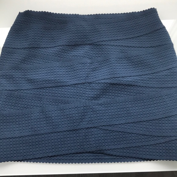 NWOT Bandage Skirt - Picture 2 of 4